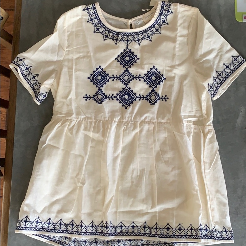 Babydoll embroidered top